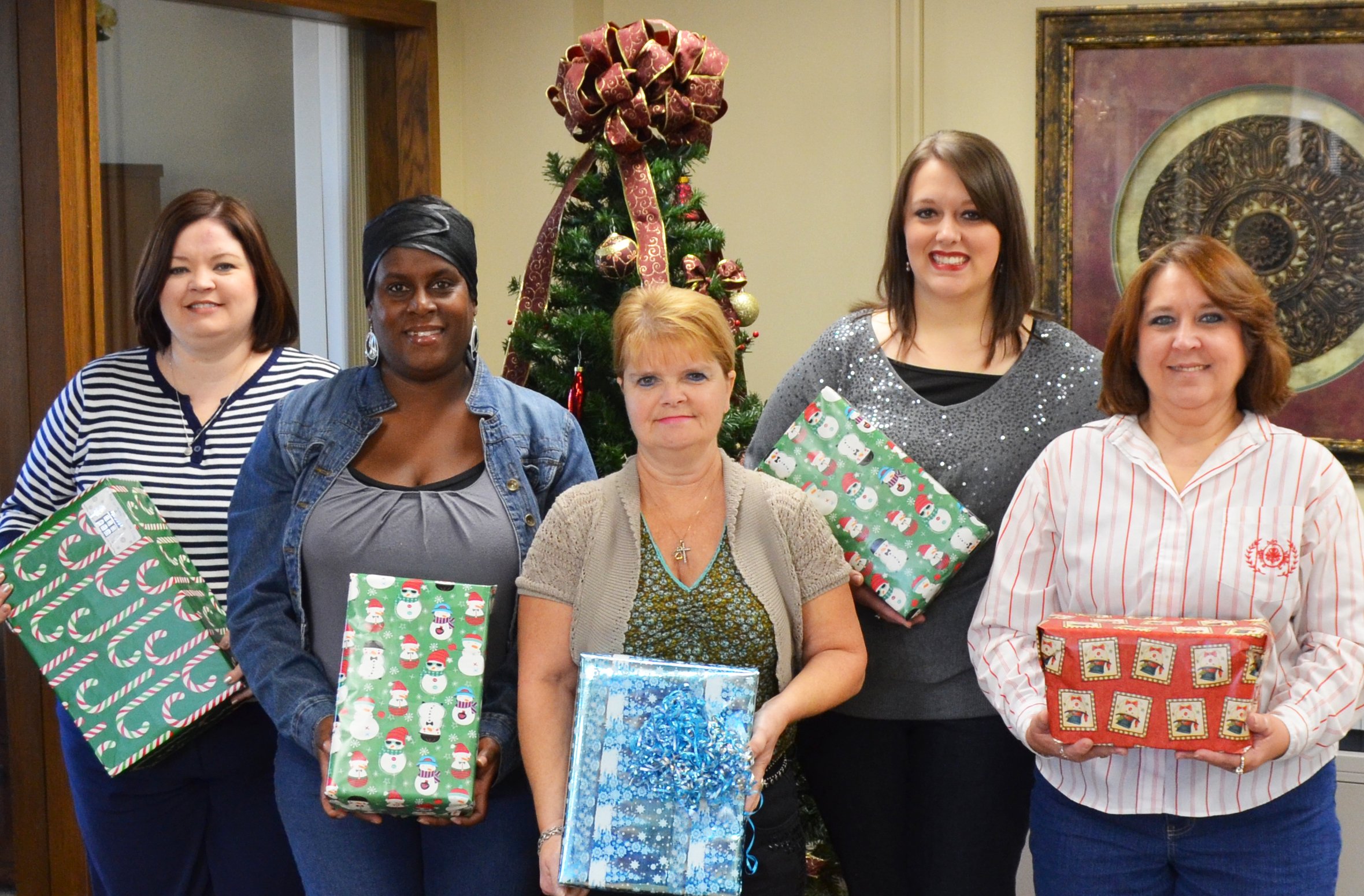 Robins Federal Credit Union Brightens The Elderly Holidays CUInsight