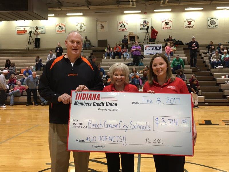 Indiana Members Credit Union contributes $3 714 to Beech Grove City