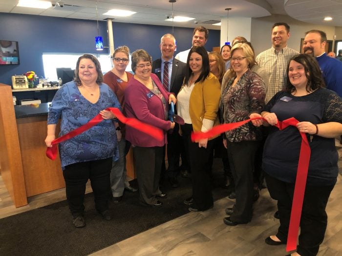 Royal Credit Union Celebrates Grand Openingribbon Cutting For New St