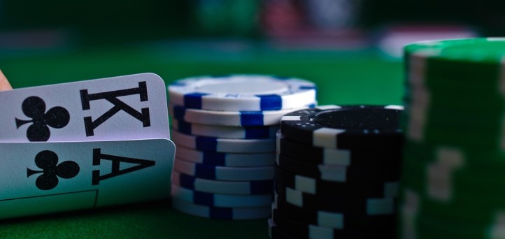 How playing poker builds life skills