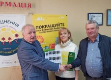 Ukrainian farmers receive free fuel through Worldwide Foundation for Credit Unions program