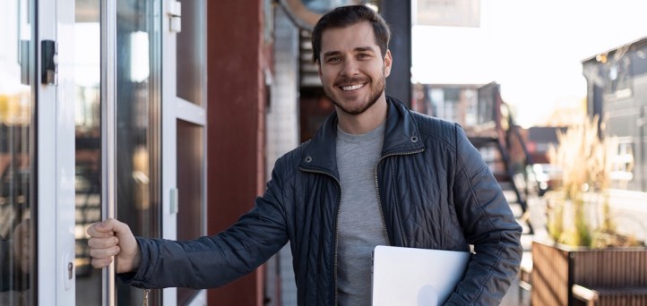 POV: You’re a millennial walking into a high tech branch